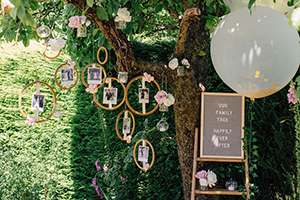 DIY Wedding: create a feature wall for your wedding