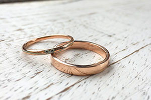 Personalise your wedding band with Lila’s Jewels