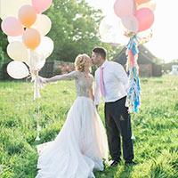 Happy couple with balloons