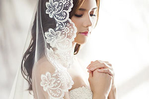 7 tips every bride needs to remember when posing for wedding photos
