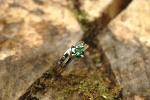 Green diamond eng ring & Wedd band - Jewelry